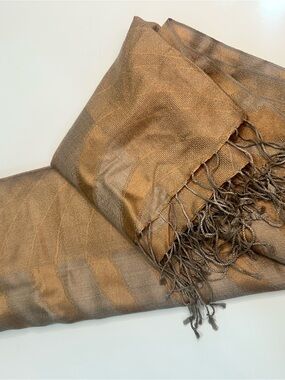 Kashmir Shawl- Gold & Silver